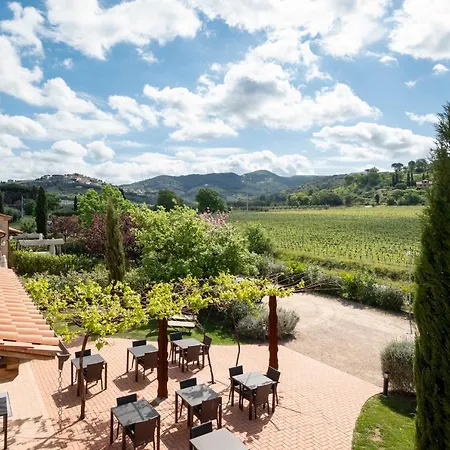 Podere Vignanova & فندق مبيت وإفطار 4*