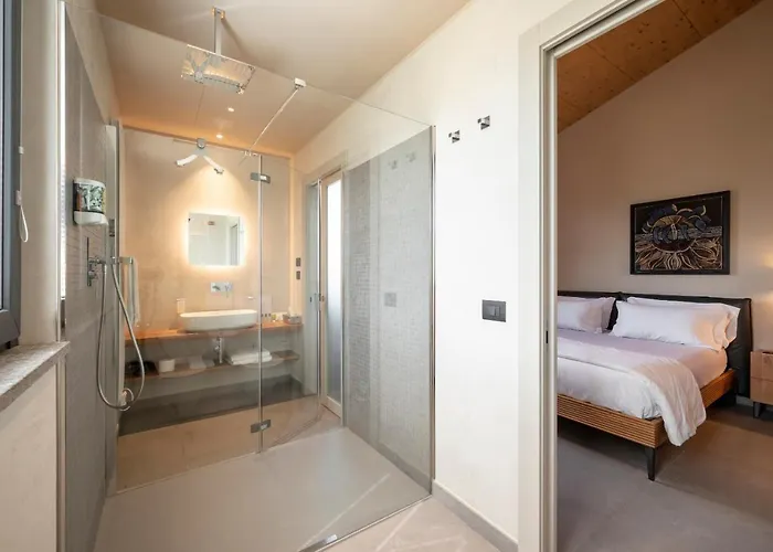 Podere Vignanova & 住宿加早餐酒店 卡斯塔涅托卡尔杜奇