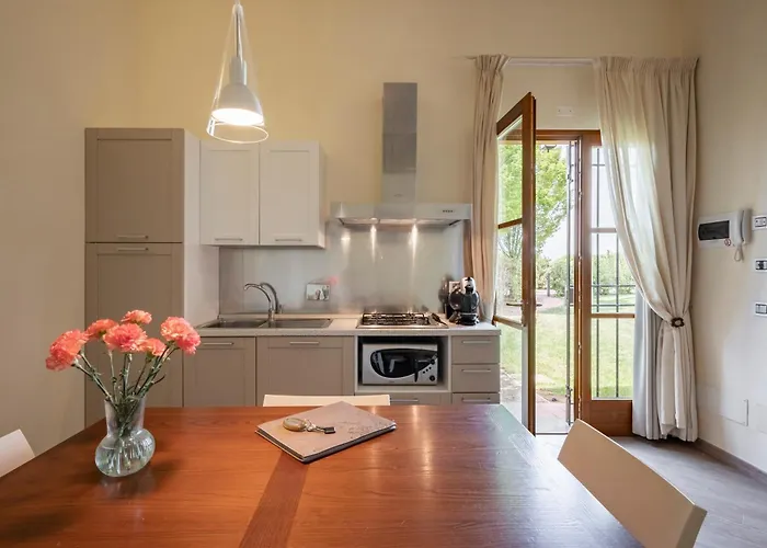 Podere Vignanova & 住宿加早餐酒店 4*