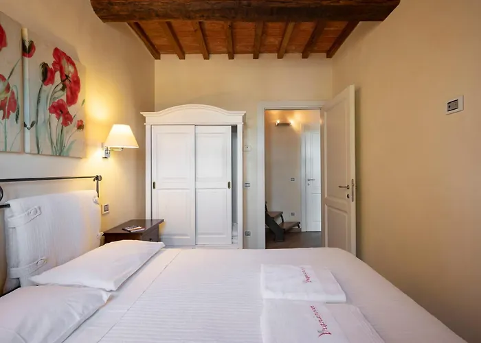 住宿加早餐酒店 Podere Vignanova & 卡斯塔涅托卡尔杜奇