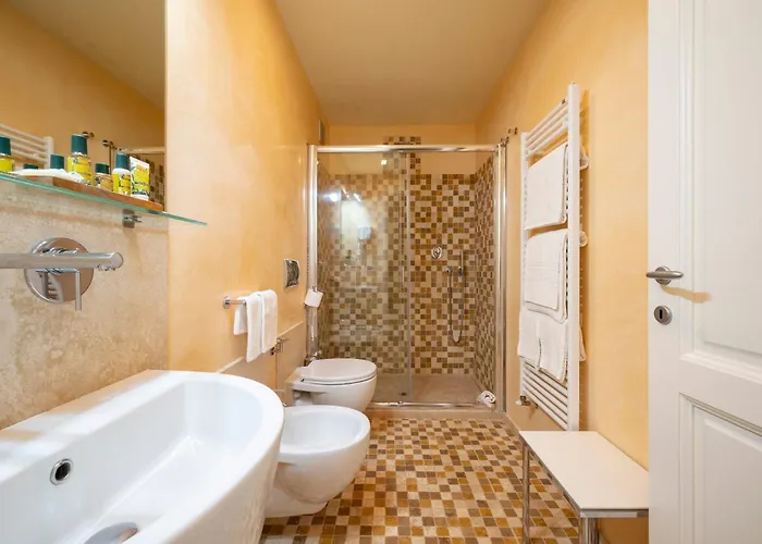 Podere Vignanova & 住宿加早餐酒店 卡斯塔涅托卡尔杜奇