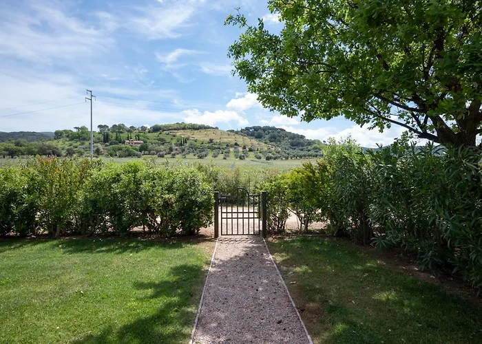 Podere Vignanova & 4*