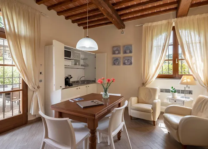 住宿加早餐酒店 Podere Vignanova & 卡斯塔涅托卡尔杜奇