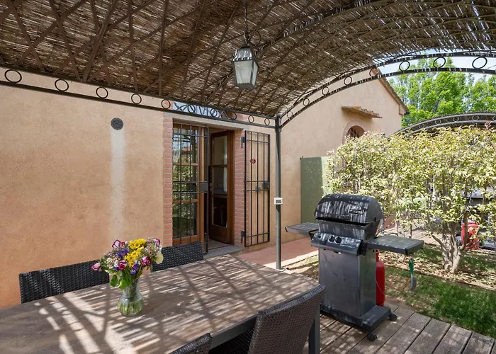 Podere Vignanova & 住宿加早餐酒店 卡斯塔涅托卡尔杜奇