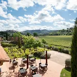 Podere Vignanova & Oda ve Kahvaltı 4*