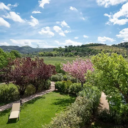 Bed and Breakfast Podere Vignanova & 4*