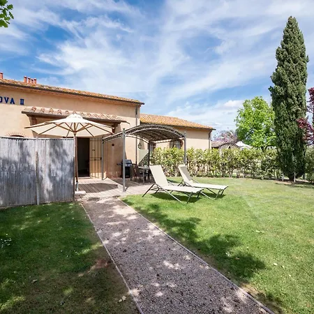 Bed and Breakfast Podere Vignanova &