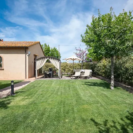 Podere Vignanova & Bed and Breakfast 4*